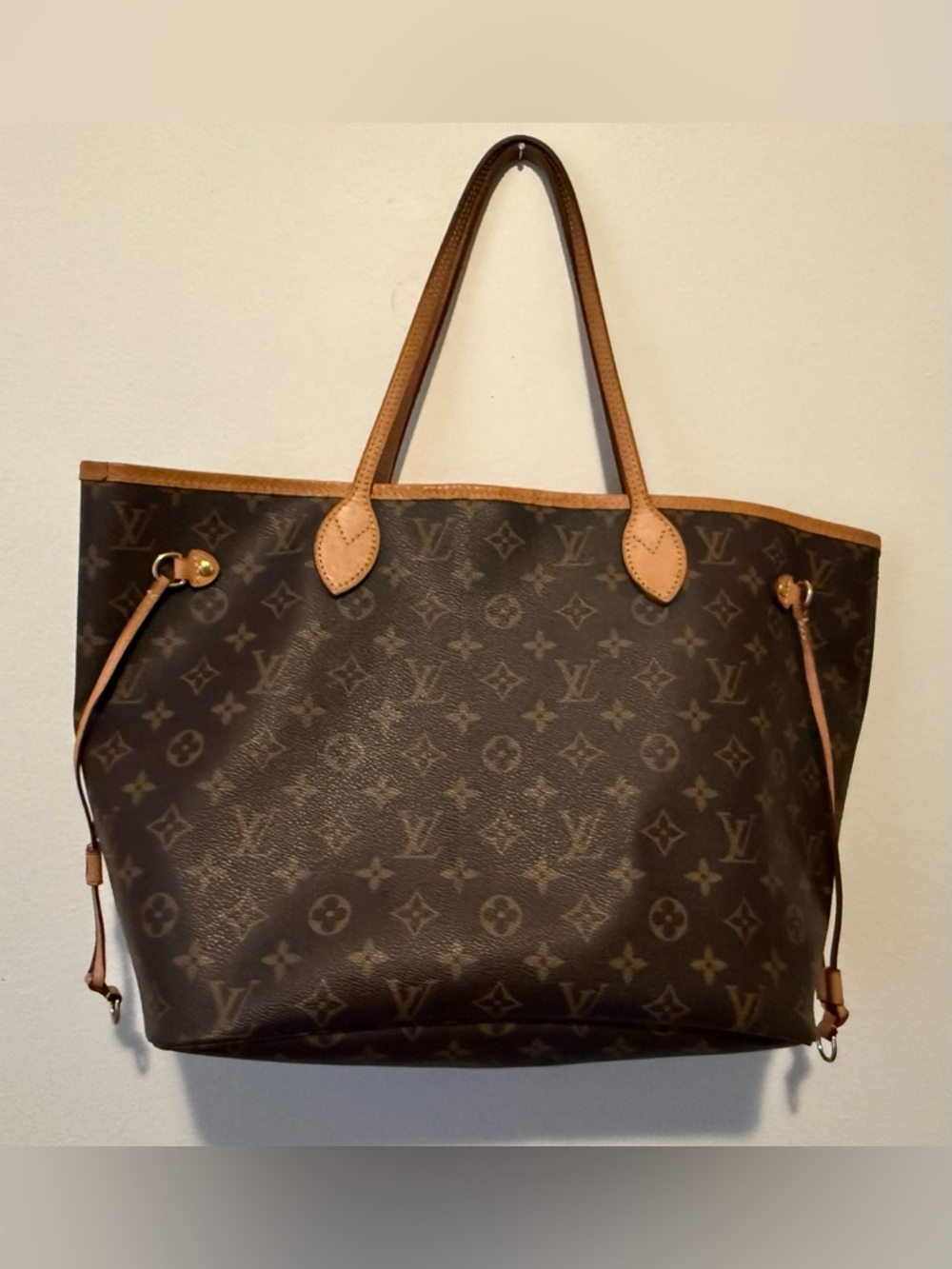 Louis Vuitton Neverfull Purse